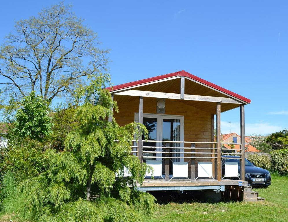 Camping Le Village De La Mer Les Moutiers Bagian luar foto
